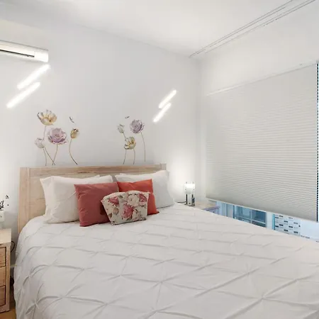 Happyandroses, 2-room Apt, Pool * Quarteira